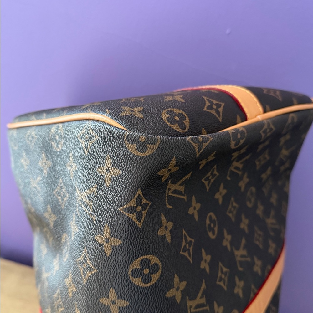 Louis Vuitton monogram keepall bandoulière travel bag - Picture 9 of 16